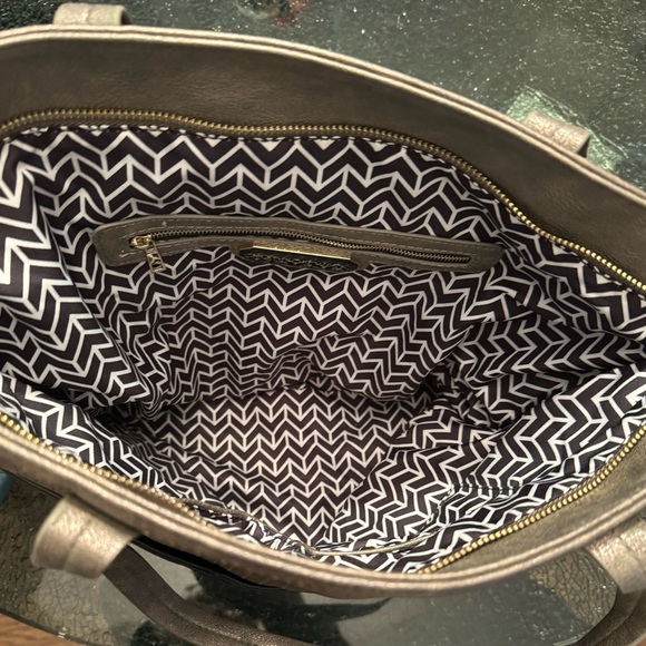 Madison west purse - Picture 2 of 10